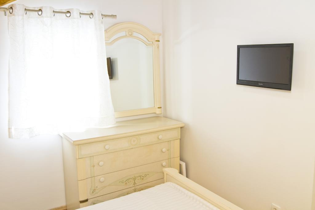 Apartments Nove Crkve ชิเบนิก ภายนอก รูปภาพ